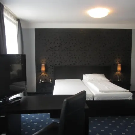 Bed & Breakfast Am Berliner Platz 3*