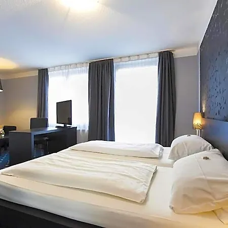 Am Berliner Platz Bed & Breakfast Langenfeld (North Rhine-Westphalia)
